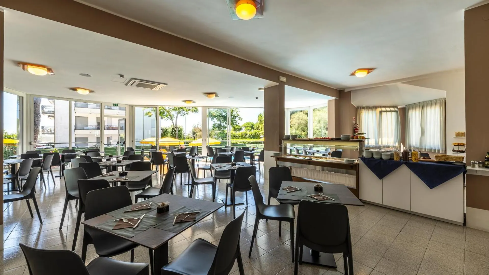 Hotel La Siesta Lido di Jesolo 3*,  Italy
