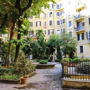  Bed & Breakfast La Luna Nel Pozzo Italy